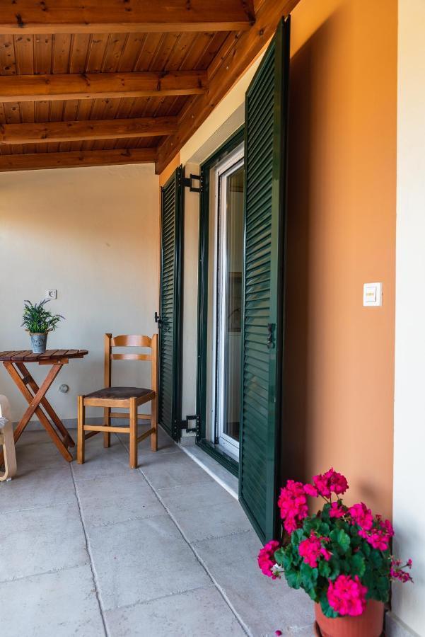 Apartment Julia΄s Alepou